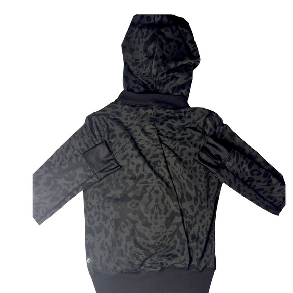 Lululemon Namaskar Hoodie Animal Swirl Deep Coal Black / Black Size 4 - Picture 10 of 16